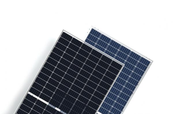 Mini PV „SUN Power Set 4.6“ inkl. 12 x Longi 370W, 1 x Solis 4.6 KW 5G (inkl. 3ph Meter), 2 x PYLONTECH US3000C 48V 3,6 kWh